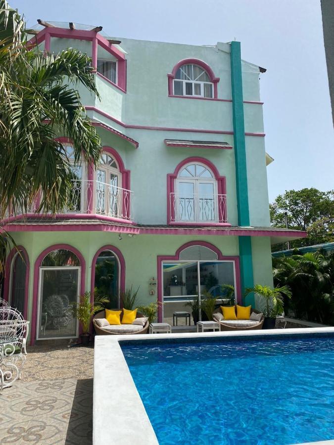 Bed and Breakfast The Quetzal Cancún Zewnętrze zdjęcie